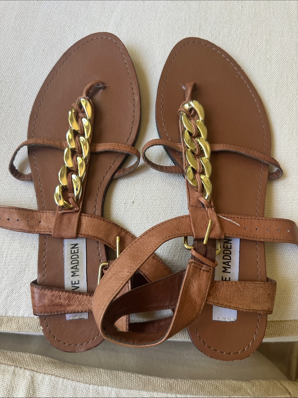 Steve Madden Tan Leather Chain-Detail T-Strap Sandals